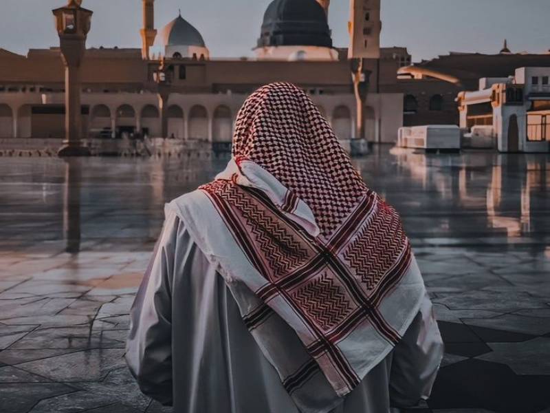 Muhammad bin Shalih Al-Utsaimin, Ulama Ahli Fikih Abad Ini. an-najma.com